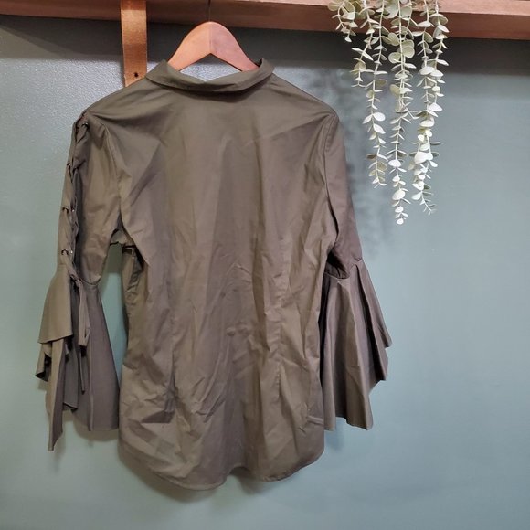 Vince Camuto | Designer Button up Shirt - Picture 3 of 5